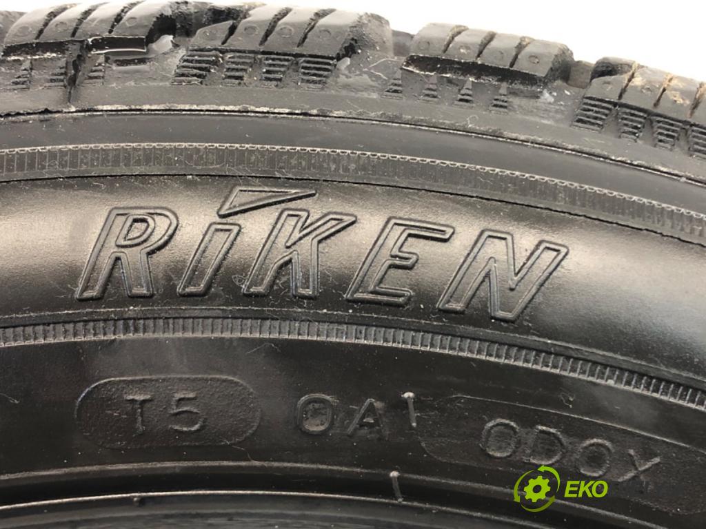 --- ---      PNEUMATIKA: zima 4X 225/50 17" RIKEN: