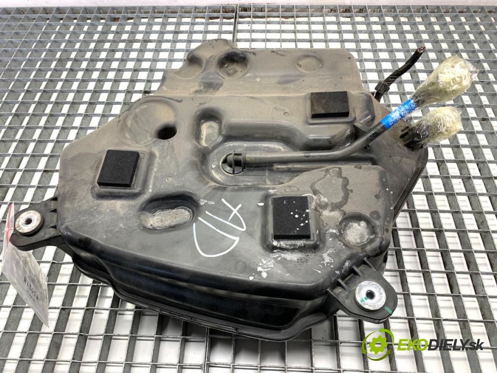 BMW G31 Kombi 2020 140 kW 520 d 1995 nádržka SCR 7391919