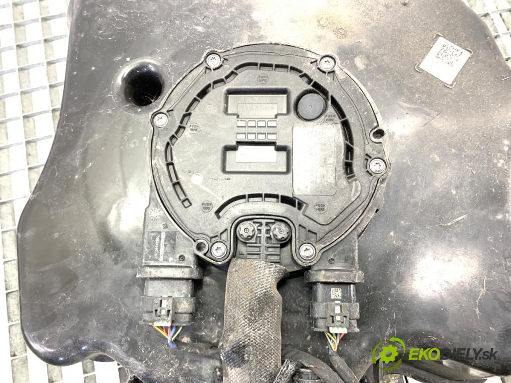 BMW G31 Kombi 2020 140 kW 520 d 1995 nádržka SCR 7391919