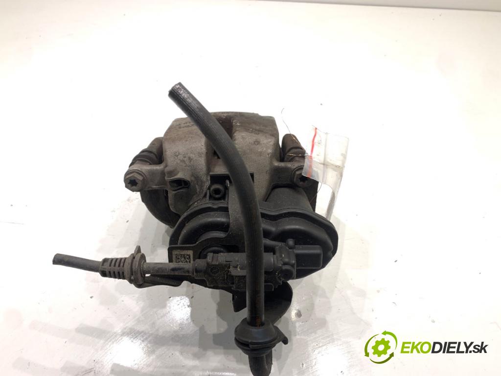 BMW G31 Kombi 2020 140 kW 520 d 1995 Brzdič strmeň ľavy zad 42/20/330