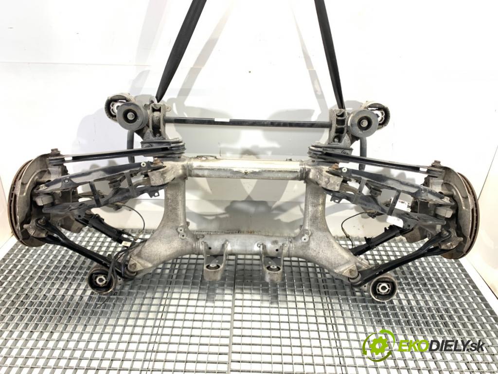 BMW G31 Kombi 2020 140 kW 520 d 1995 Výstuha zad 6866423