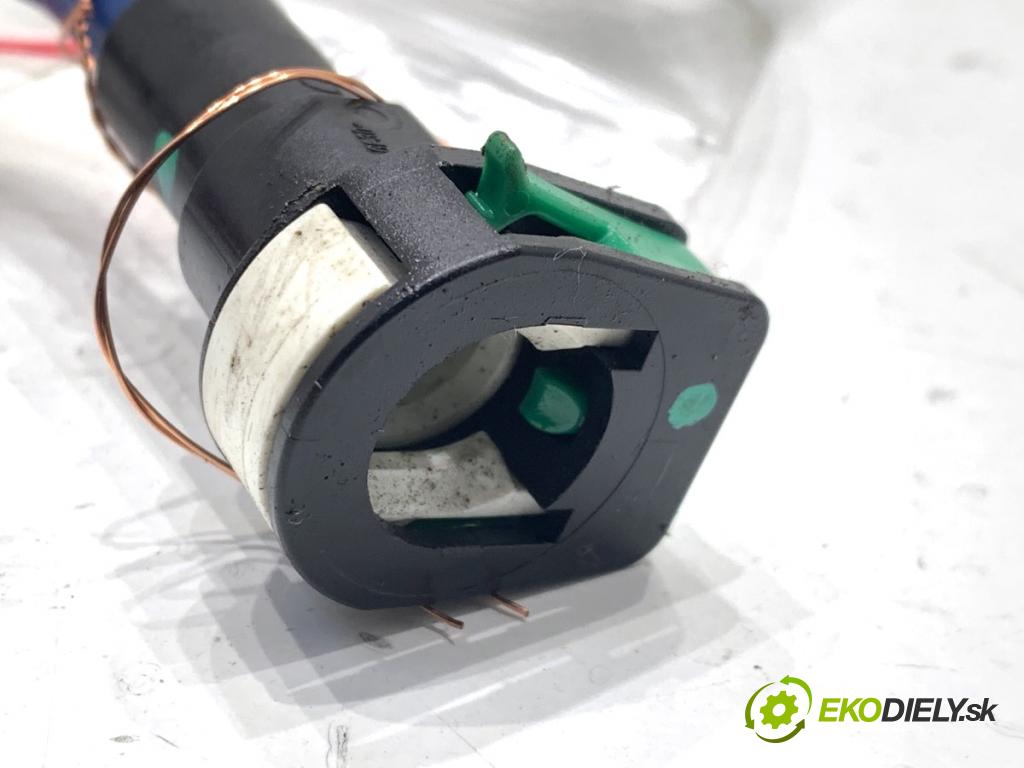 BMW G31 Kombi 2020 140 kW 520 d 1995 trubka PALIVO: 7356580