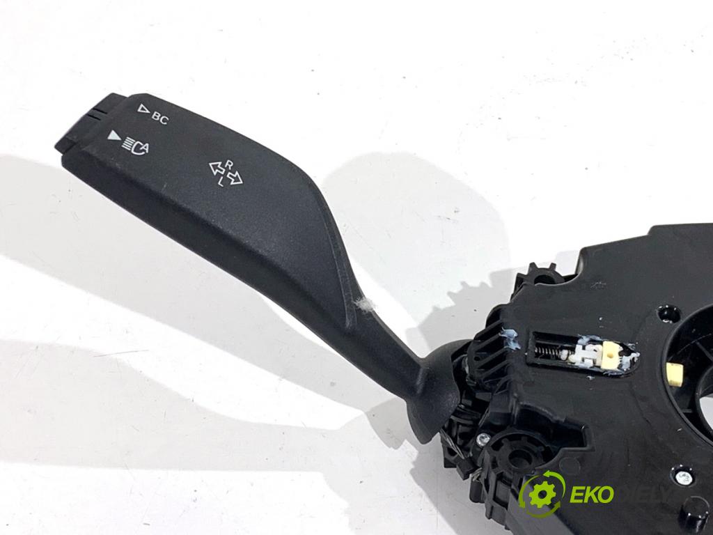 BMW G31 Kombi 2020 140 kW 520 d 1995 přepínač kombinovaný 9472543 (Páčky pod volantem)