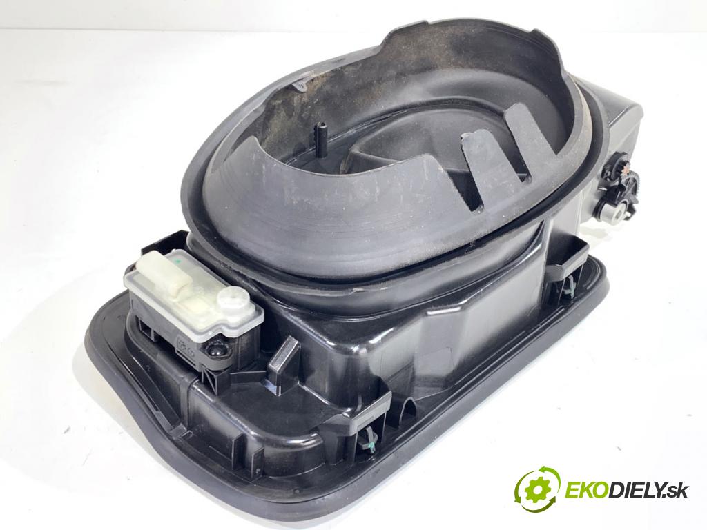 BMW G31 Kombi 2020 140 kW 520 d 1995 Dvierka nádrže paliva  (Kľučka dverí ostatné)