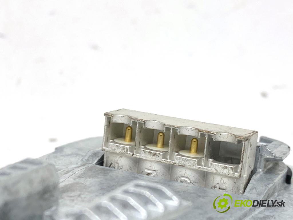 BMW G31 Kombi 2020 140 kW 520 d 1995 ANTENA 9291484