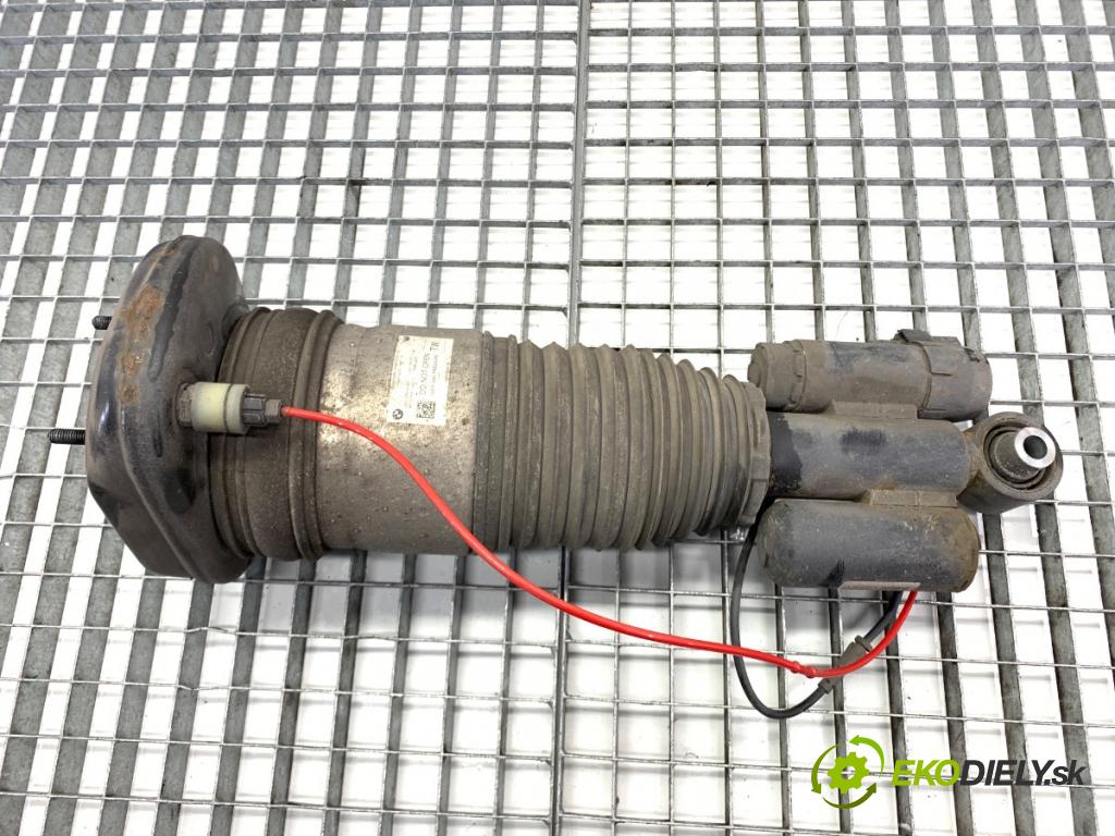 BMW G31 Kombi 2020 140 kW 520 d 1995 tlumič levý zadní část 8568828