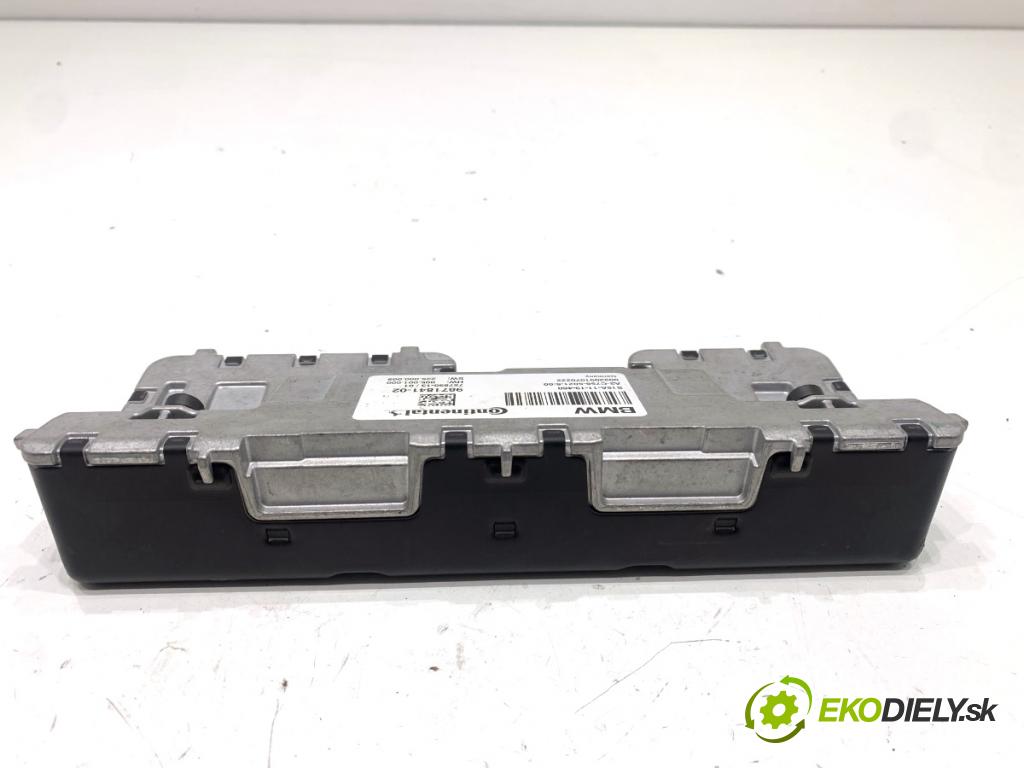 BMW G31 Kombi 2020 140 kW 520 d 1995 KAMERA okna prednej 9871841