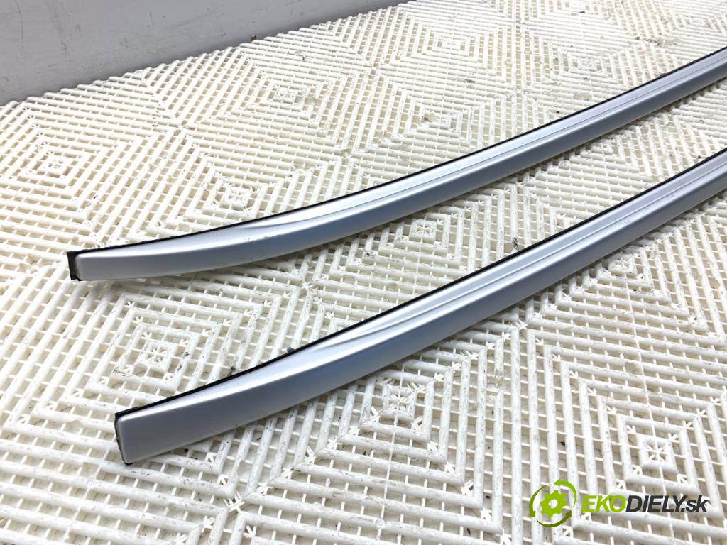 BMW G31 Kombi 2020 140 kW 520 d 1995 lyžiny STRECHA: