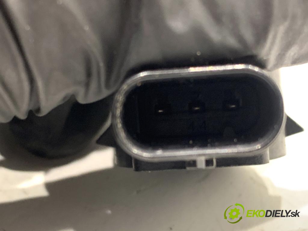 BMW G31 Kombi 2020 140 kW 520 d 1995 Snímač PDC 9283200