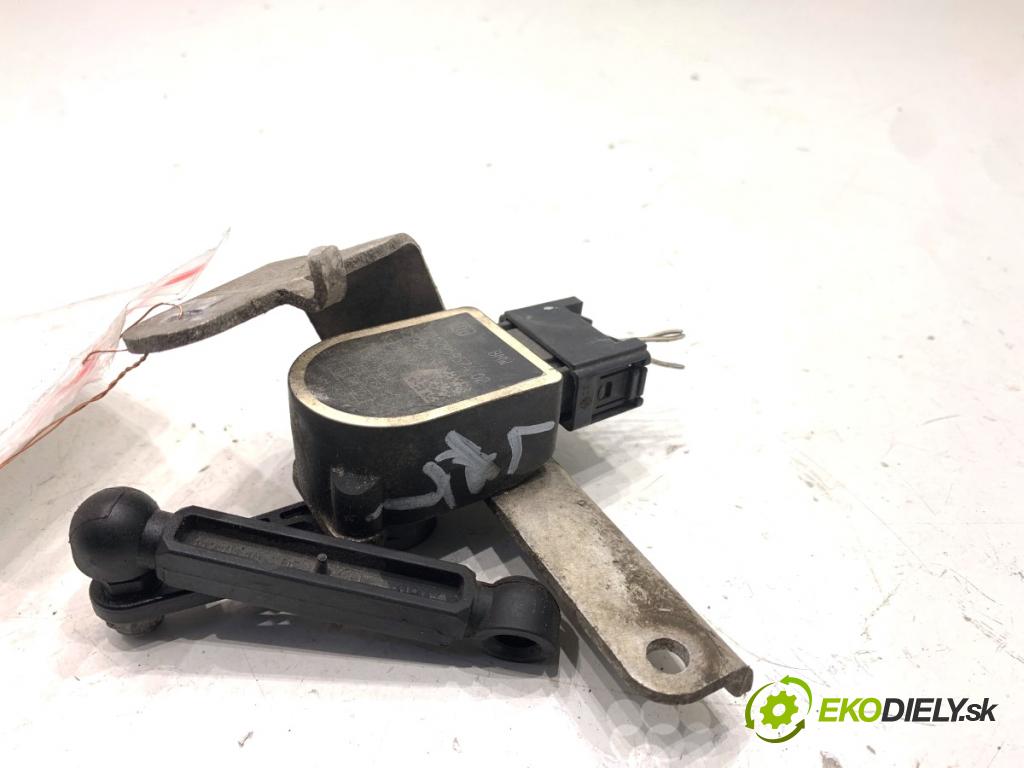 BMW G31 Kombi 2020 140 kW 520 d 1995 Snímač XENON zad ľavy 2959574