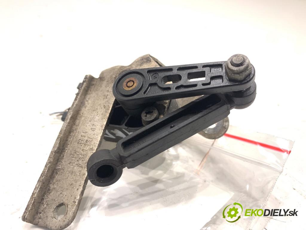 BMW G31 Kombi 2020 140 kW 520 d 1995 Snímač XENON zad ľavy 2959574