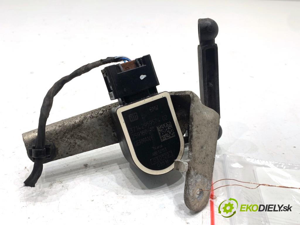 BMW G31 Kombi 2020 140 kW 520 d 1995 snímač ÚROVEŇ: XENON zadní část pravý 2959574