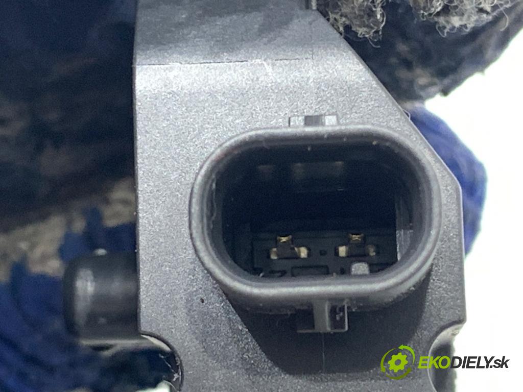 BMW G31 Kombi 2020 140 kW 520 d 1995 snímač nárazu 9341546 (Snímač nárazu)