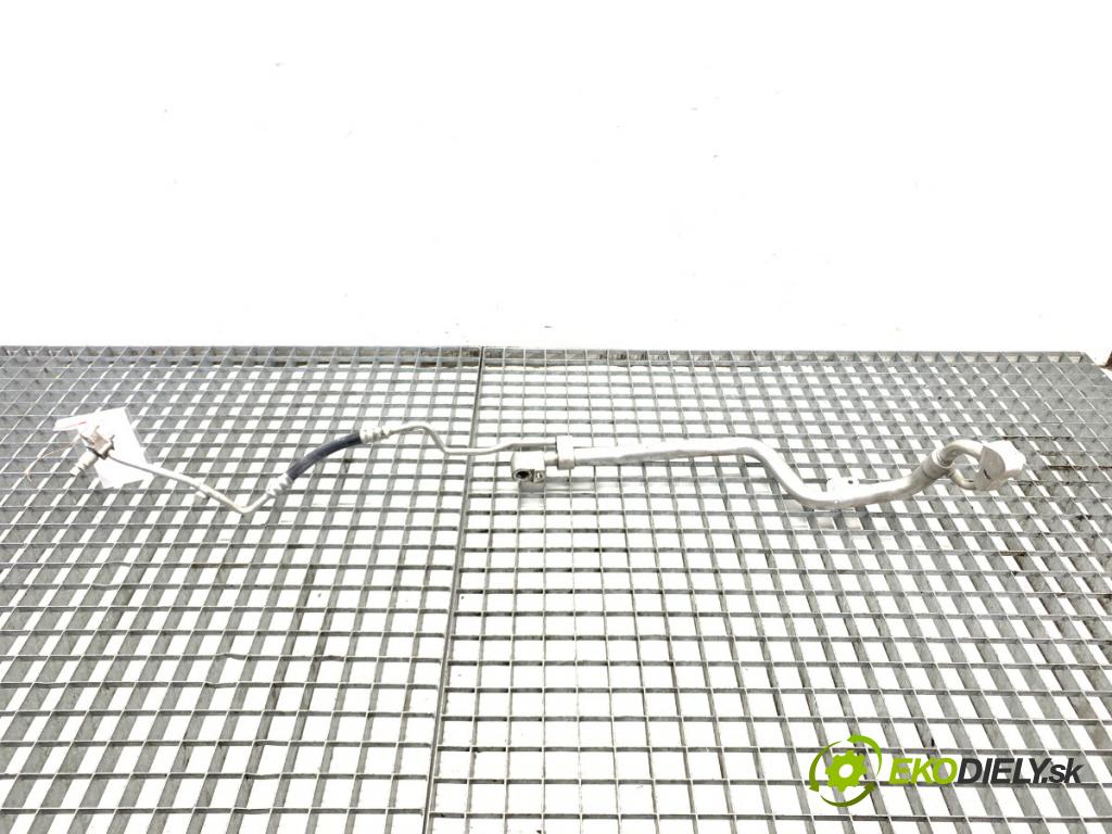 BMW G31 Kombi 2020 140 kW 520 d 1995 rúrka klimatizace  (Trubka klimatizace)