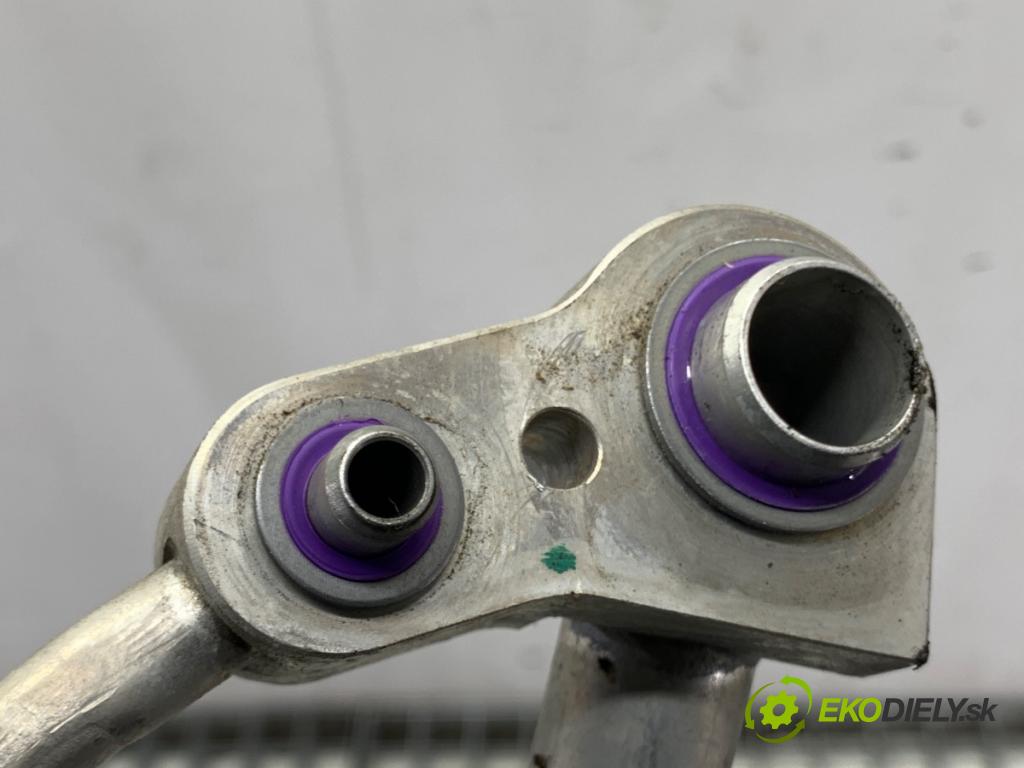 BMW G31 Kombi 2020 140 kW 520 d 1995 rúrka klimatizace  (Trubka klimatizace)