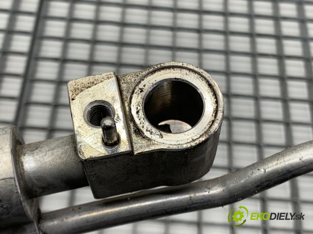 BMW G31 Kombi 2020 140 kW 520 d 1995 rúrka klimatizace  (Trubka klimatizace)