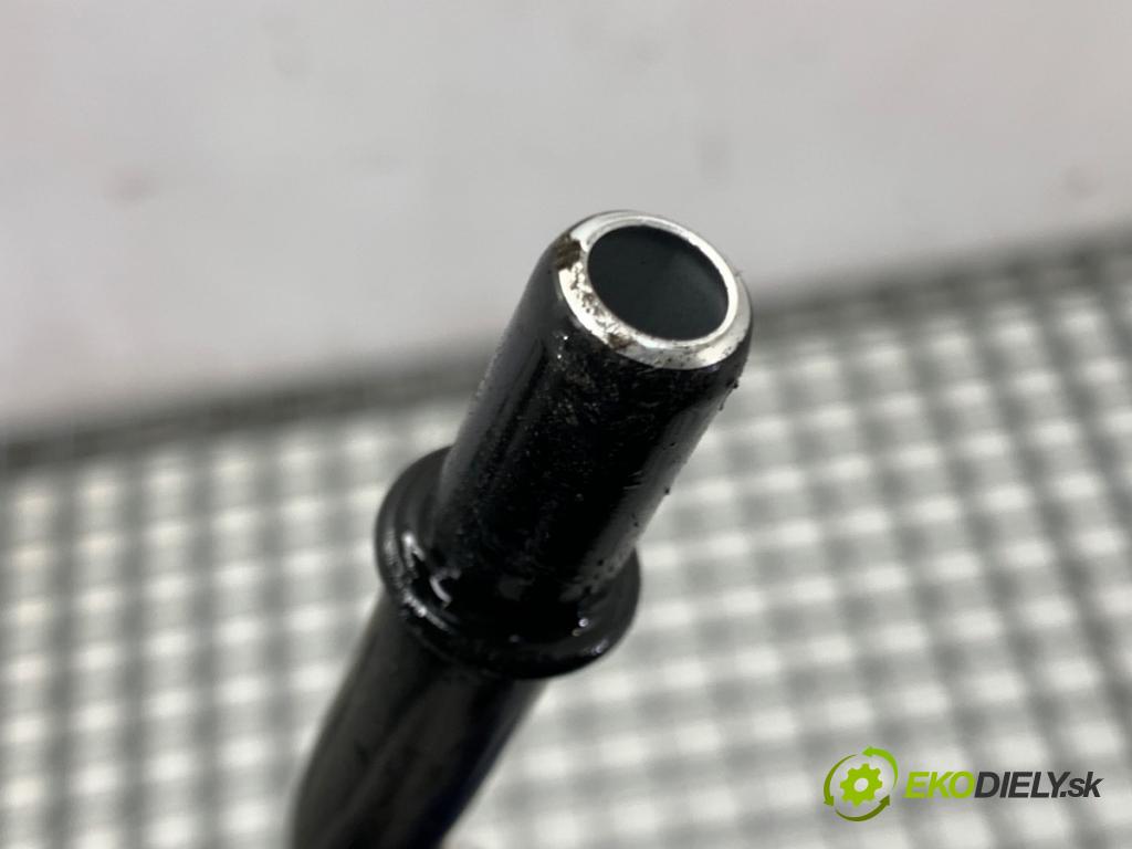 BMW G31 Kombi 2020 140 kW 520 d 1995 trubka PALIVO: 7356587