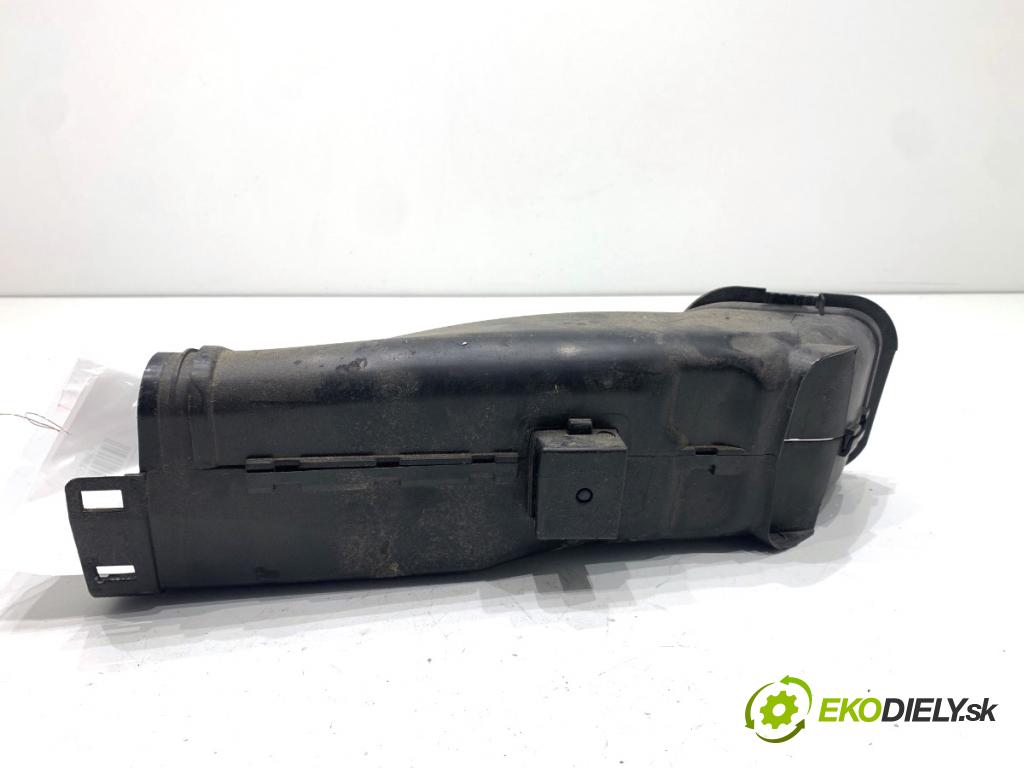 BMW G31 Kombi 2020 140 kW 520 d 1995 Volant vzduchu 8599683