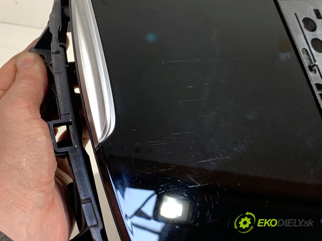 BMW G31 Kombi 2020 140 kW 520 d 1995 kryt přihrádka kastlík TUNEL: STŘEDNÍ: 9330629