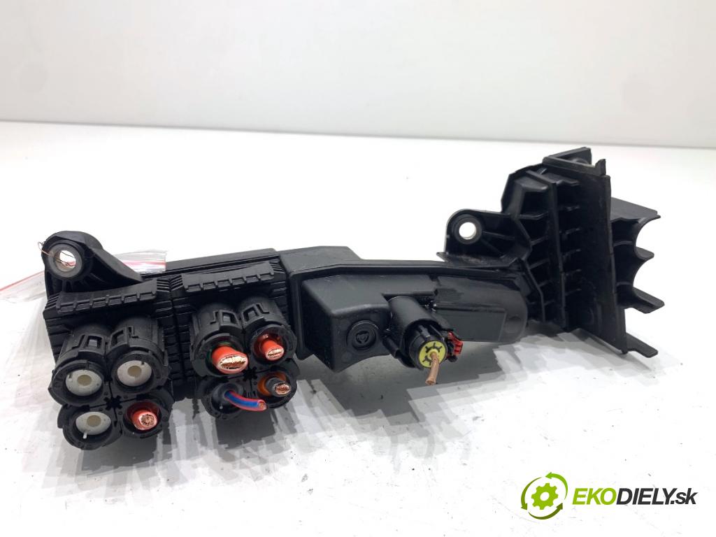 BMW G31 Kombi 2020 140 kW 520 d 1995 Rozdeľovač nápravy 9339825