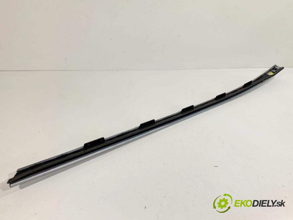 BMW G31 Kombi 2020 140 kW 520 d 1995 Lišta okna čelovej ľavá strana