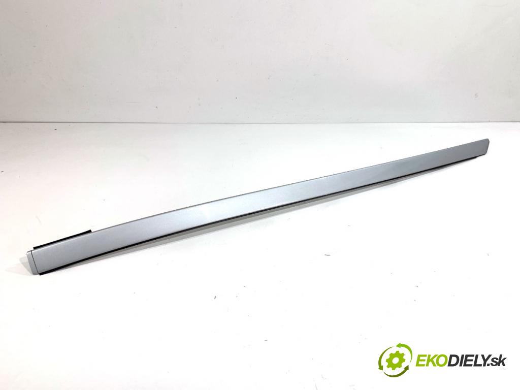 BMW G31 Kombi 2020 140 kW 520 d 1995 lišta okna čelní pravá 