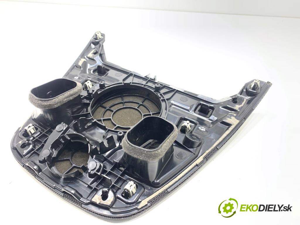 BMW G31 Kombi 2020 140 kW 520 d 1995 krycí plasty reproduktory desky interiéru