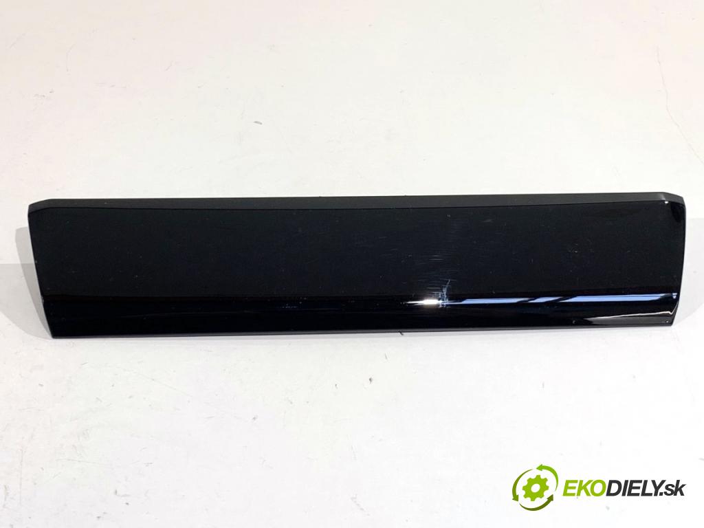 BMW G31 Kombi 2020 140 kW 520 d 1995 lišty kryt 9391273 9391272 (Lišta)