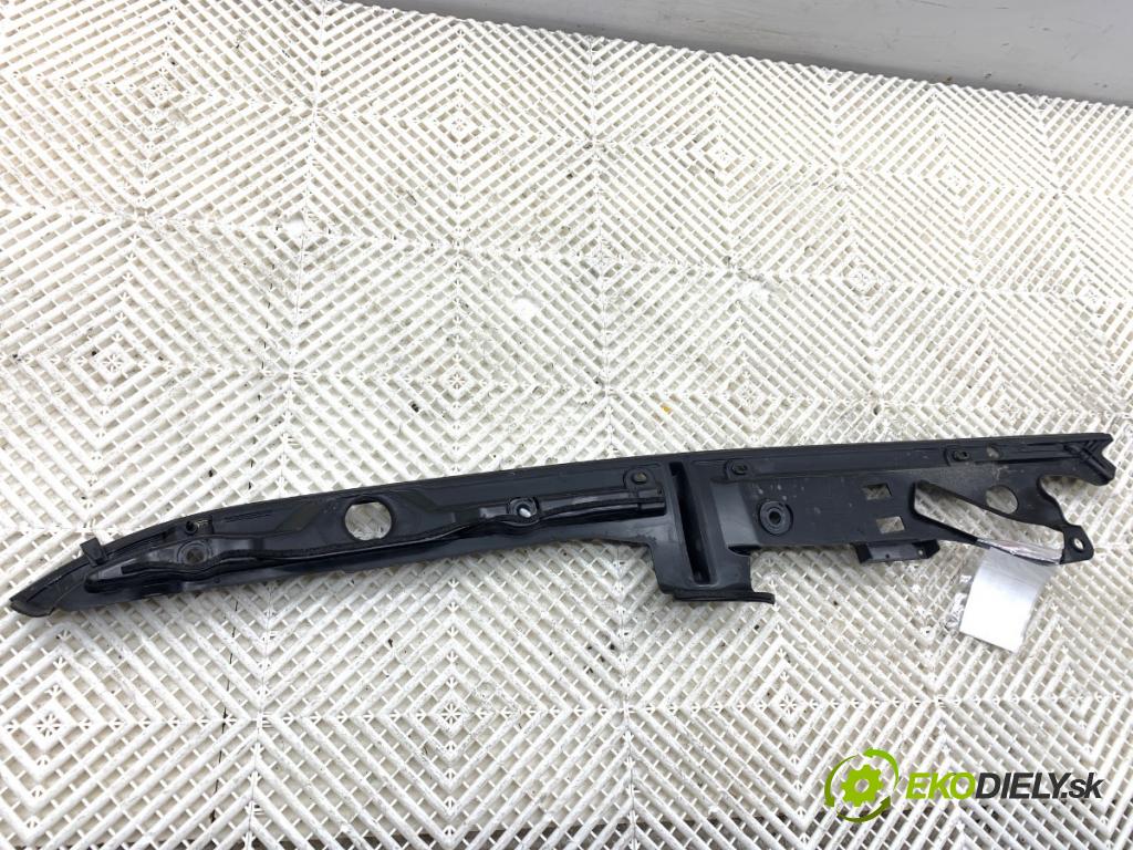 BMW G31 Kombi 2020 140 kW 520 d 1995 násada na blatník pravá 7349606