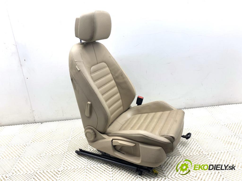 VW PASSAT B7 sedan 2013 103 kW 2.0 TDI 1968 Sedadlo pravy predný