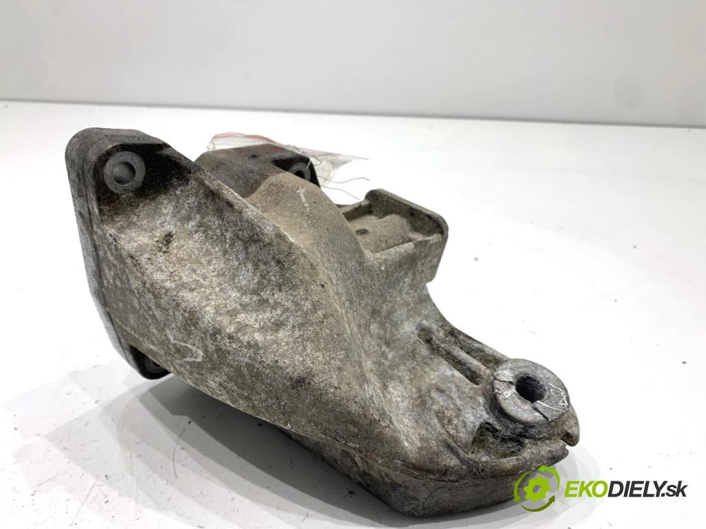 MERCEDES-BENZ W218 Kombi 2016 190 kW CLS 350 d 4-matic (218.994) 2987 Držiak Motor A6422233004