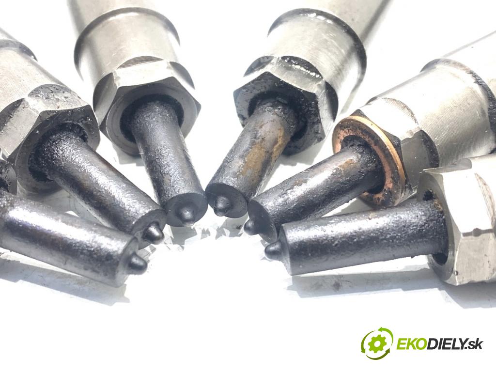 MERCEDES-BENZ W218 Kombi 2016 190 kW CLS 350 d 4-matic (218.994) 2987 vstřikovací ventily A6420701187