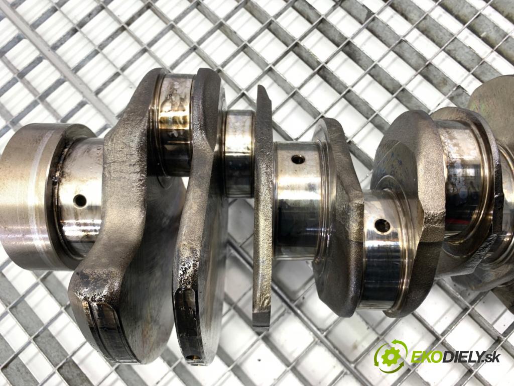 MERCEDES-BENZ W218 Kombi 2016 190 kW CLS 350 d 4-matic (218.994) 2987 Kardaň, hriadeľ KLIKA: R64224 (Blok motora ostatné)