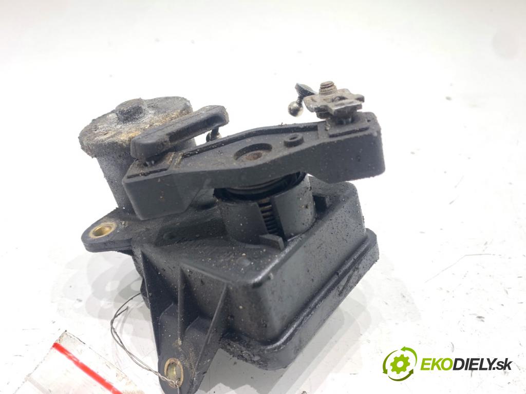 MERCEDES-BENZ W218 Kombi 2016 190 kW CLS 350 d 4-matic (218.994) 2987 nastavovač svod, potrubí  (Motorek ostatní)