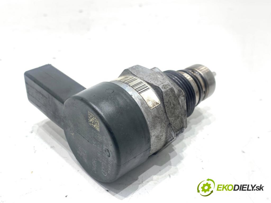 MERCEDES-BENZ W218 Kombi 2016 190 kW CLS 350 d 4-matic (218.994) 2987 Regulátor tlaku paliva A6420700146 (Palivový systém ostatní)