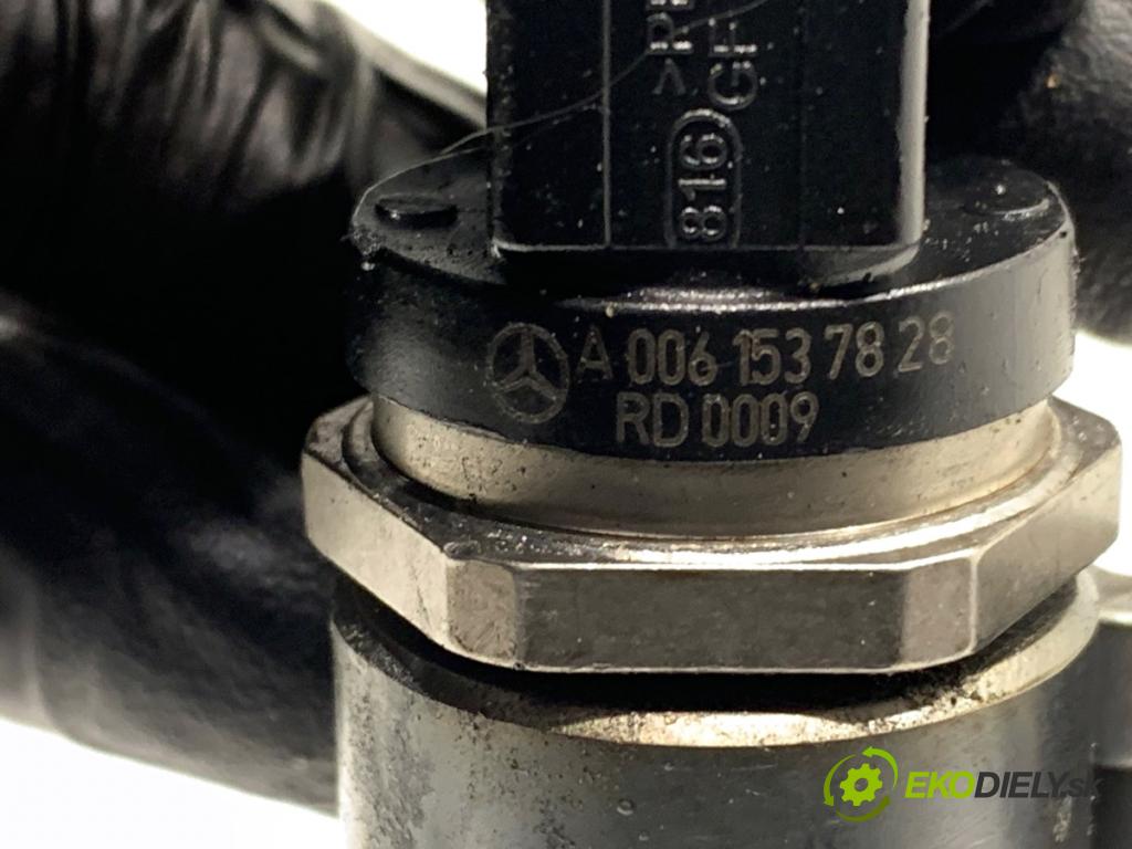 MERCEDES-BENZ W218 Kombi 2016 190 kW CLS 350 d 4-matic (218.994) 2987 lišta vstřikovací SENZOR A6420703095