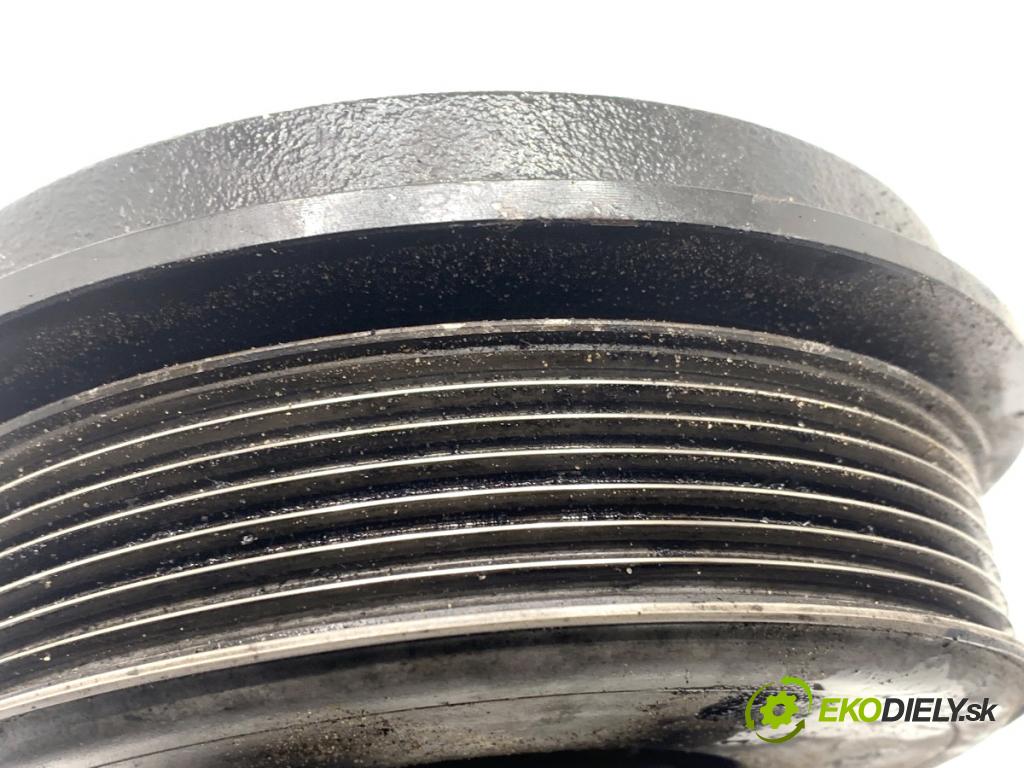 MERCEDES-BENZ W218 Kombi 2016 190 kW CLS 350 d 4-matic (218.994) 2987 koleso kolesová hriadeľa  (Remenica)