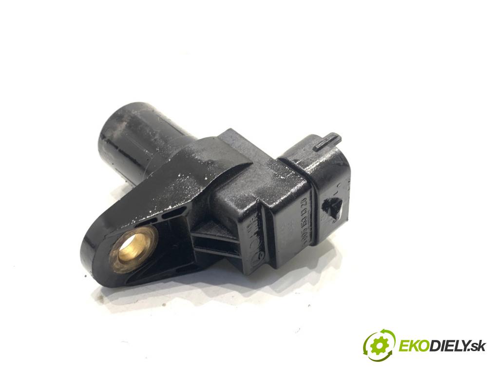 MERCEDES-BENZ W218 Kombi 2016 190 kW CLS 350 d 4-matic (218.994) 2987 snímač pozice vačkového hřídele A0051531328 (Snímač polohy klikového hřídele)