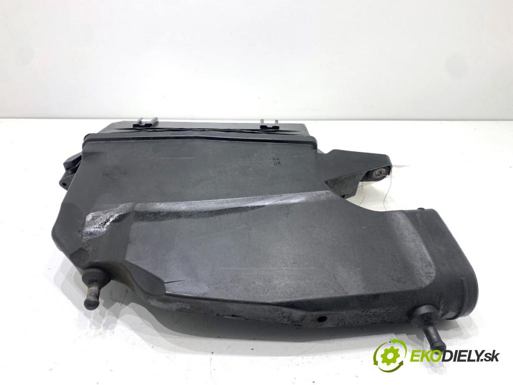 MERCEDES-BENZ W218 Kombi 2016 190 kW CLS 350 d 4-matic (218.994) 2987 obal filtra vzduchu A6420904401 (Kryt vzduchového filtru)