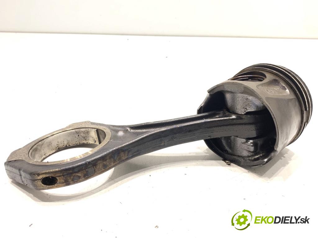 MERCEDES-BENZ W218 Kombi 2016 190 kW CLS 350 d 4-matic (218.994) 2987 PÍST: ojnice  (Píst)