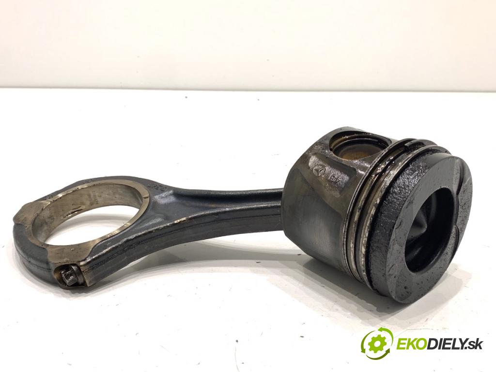 MERCEDES-BENZ W218 Kombi 2016 190 kW CLS 350 d 4-matic (218.994) 2987 PÍST: ojnice  (Píst)