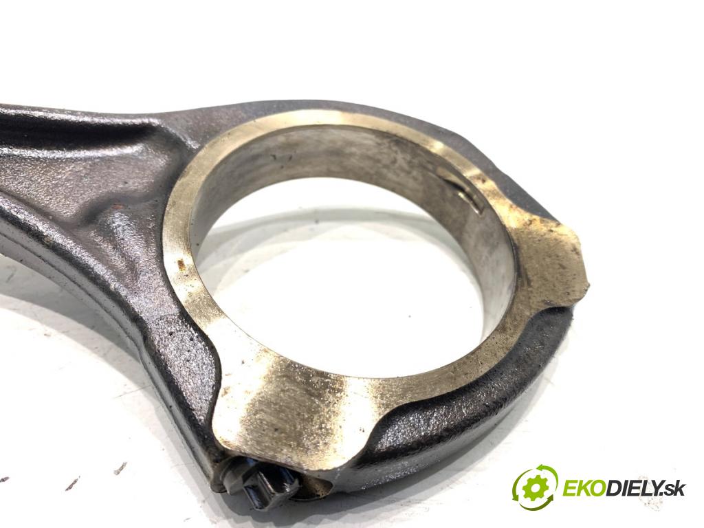 MERCEDES-BENZ W218 Kombi 2016 190 kW CLS 350 d 4-matic (218.994) 2987 PÍST: ojnice  (Píst)