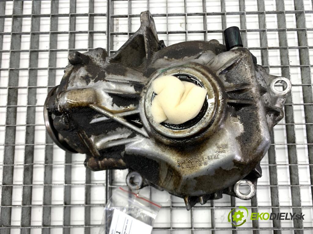 MERCEDES-BENZ W218 Kombi 2016 190 kW CLS 350 d 4-matic (218.994) 2987 Most ,diferenciál predný 2213308600