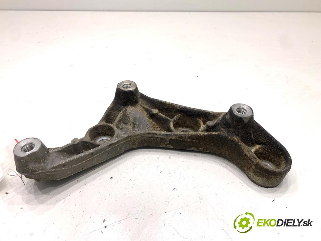 MERCEDES-BENZ W218 Kombi 2016 190 kW CLS 350 d 4-matic (218.994) 2987 Držiak uchytenia diferenciálu predneho A2720140295