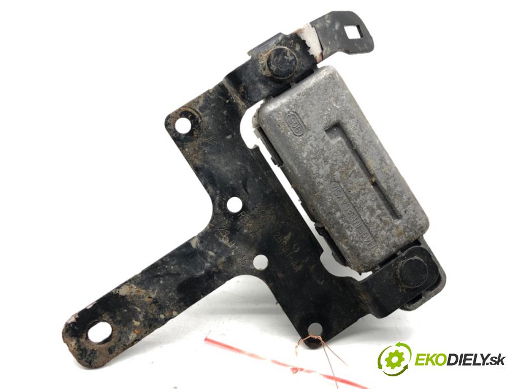 JAGUAR F-PACE SUV 2016 120 kW 2.0 TD4 1999 relé svíček žhavení 0281003129 (Relé)