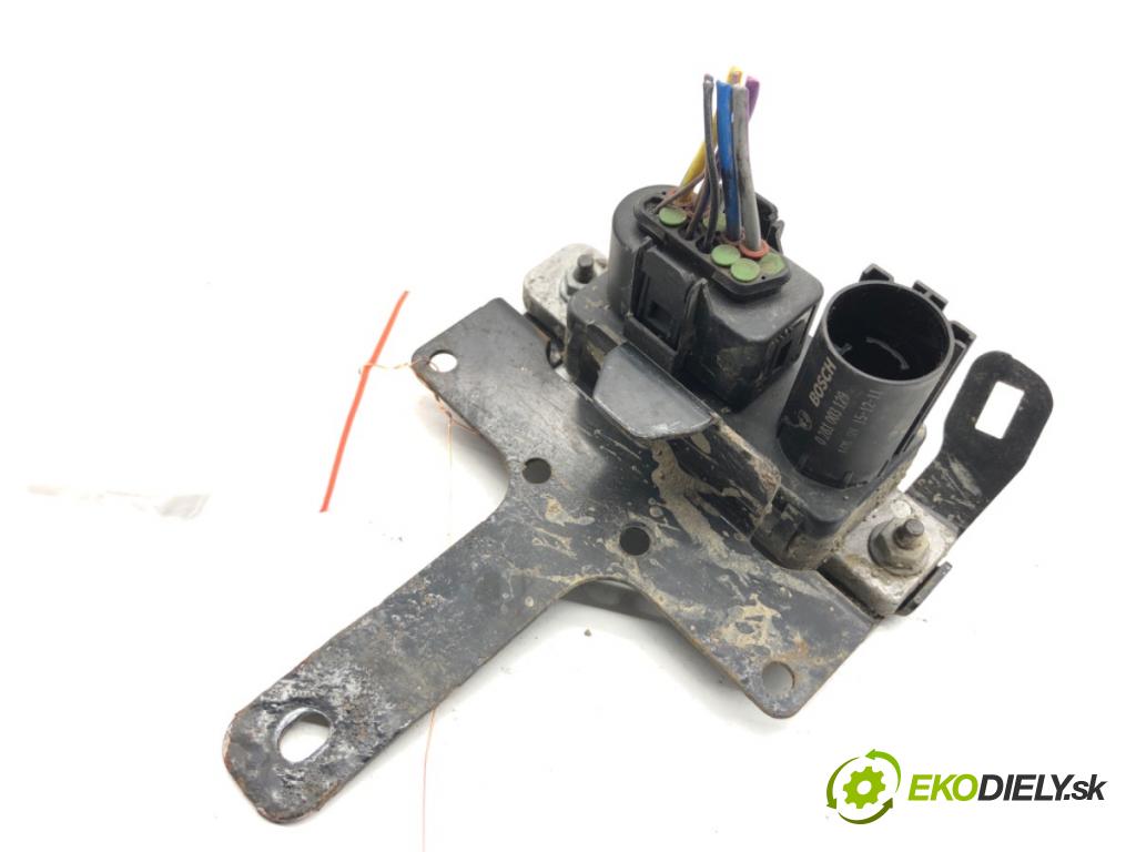 JAGUAR F-PACE SUV 2016 120 kW 2.0 TD4 1999 relé svíček žhavení 0281003129 (Relé)