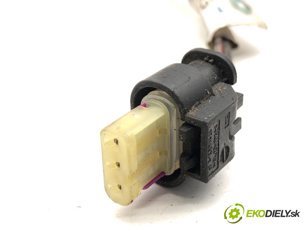 JAGUAR F-PACE SUV 2016 120 kW 2.0 TD4 1999 Rúrka elektrický pumpy vody GX73-14C361-AD