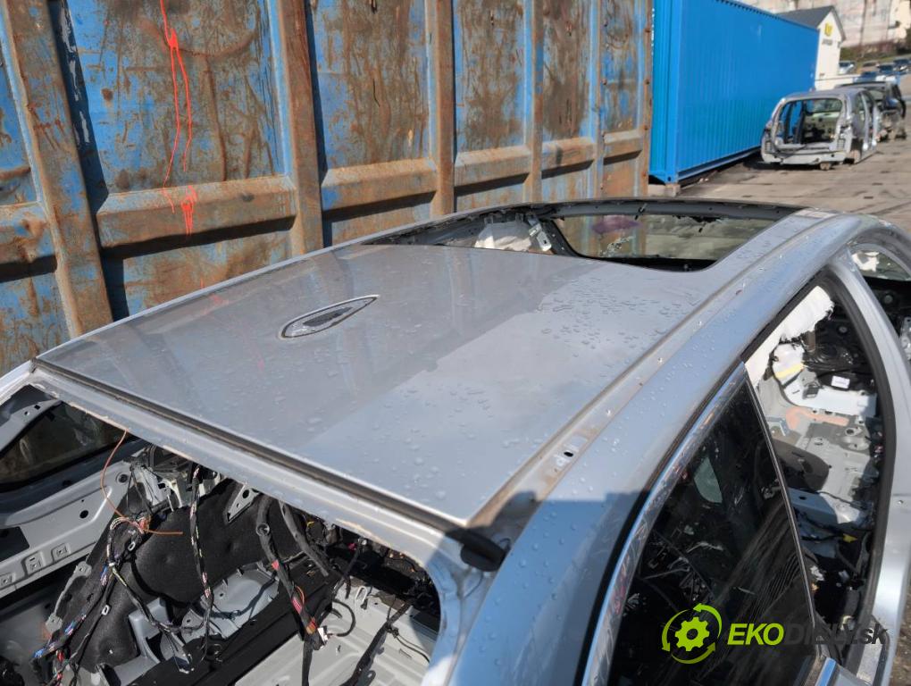 BMW G31 Kombi 2020 140 kW 520 d 1995 karoséria ČTVRŤÁK: Blatník prah strecha PODŁUŻNICA