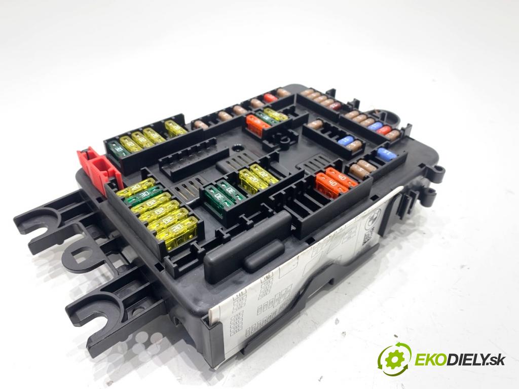 BMW F31 Kombi 2014 135 kW 320 d xDrive 1995 Skrinka poistková 9337880 (Poistková skrinka)