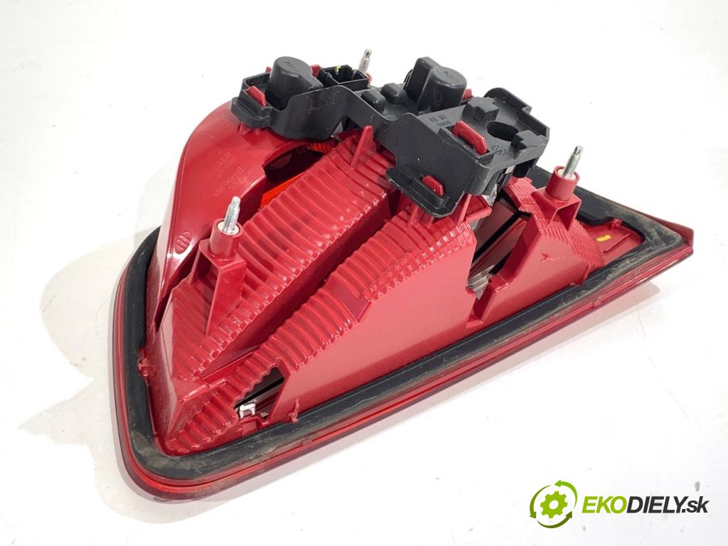 SEAT ALHAMBRA II nadwozie wielkoprzestrzenne (MPV) 2012 125 kW 2.0 TDI 1968 Svetlo zad pravá vnútorná 7N0945094E (Kľučka dverí ostatné)